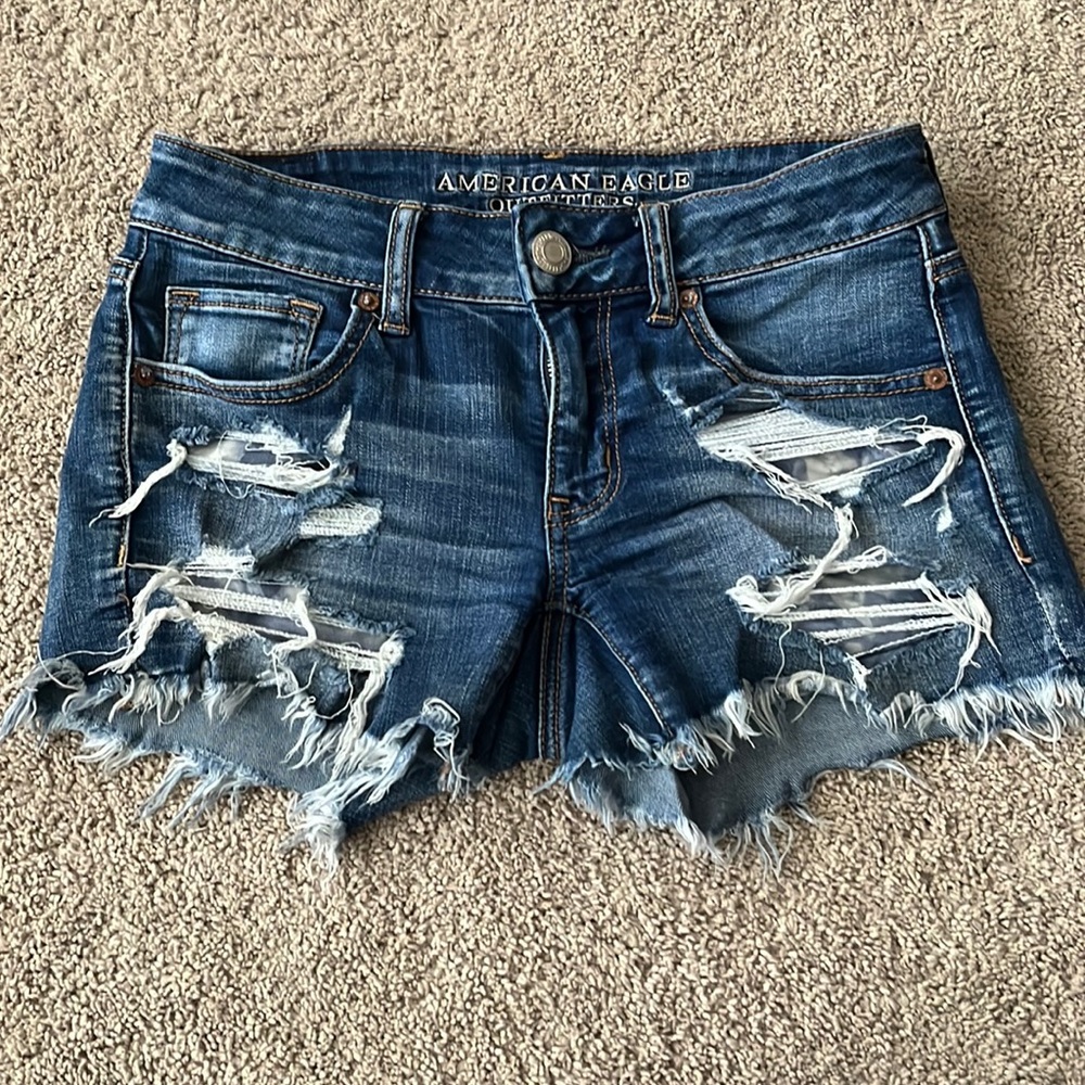 American eagle distressed jean shorts